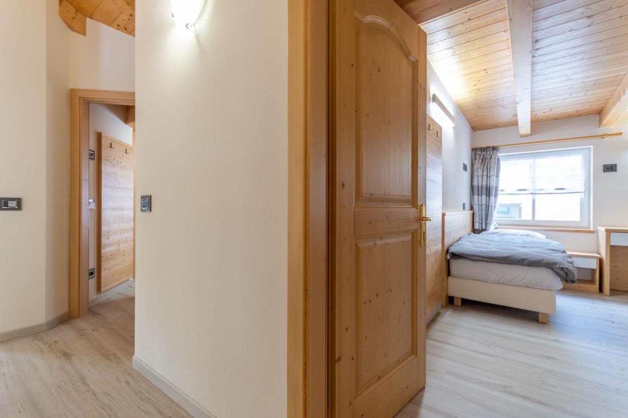 Chalet Butterfly 3 Mazzin Luaran gambar
